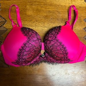 NWOT Victoria Secret Bras (black and pink)